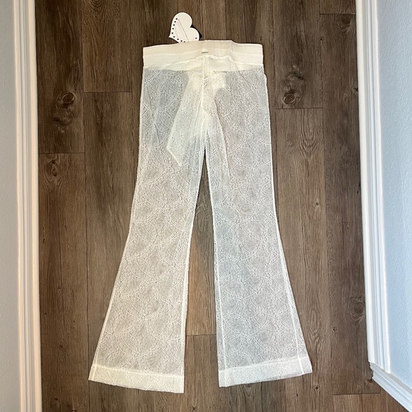 Beach Bunny Lace Pant - Picture 1 of 2